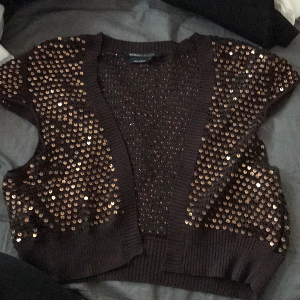 BCBG MaxAzria cropped sweater